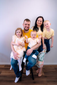 studio karo fotostuudio fotosessioon fotograaf pärnus portreepildistamine ja perefotod